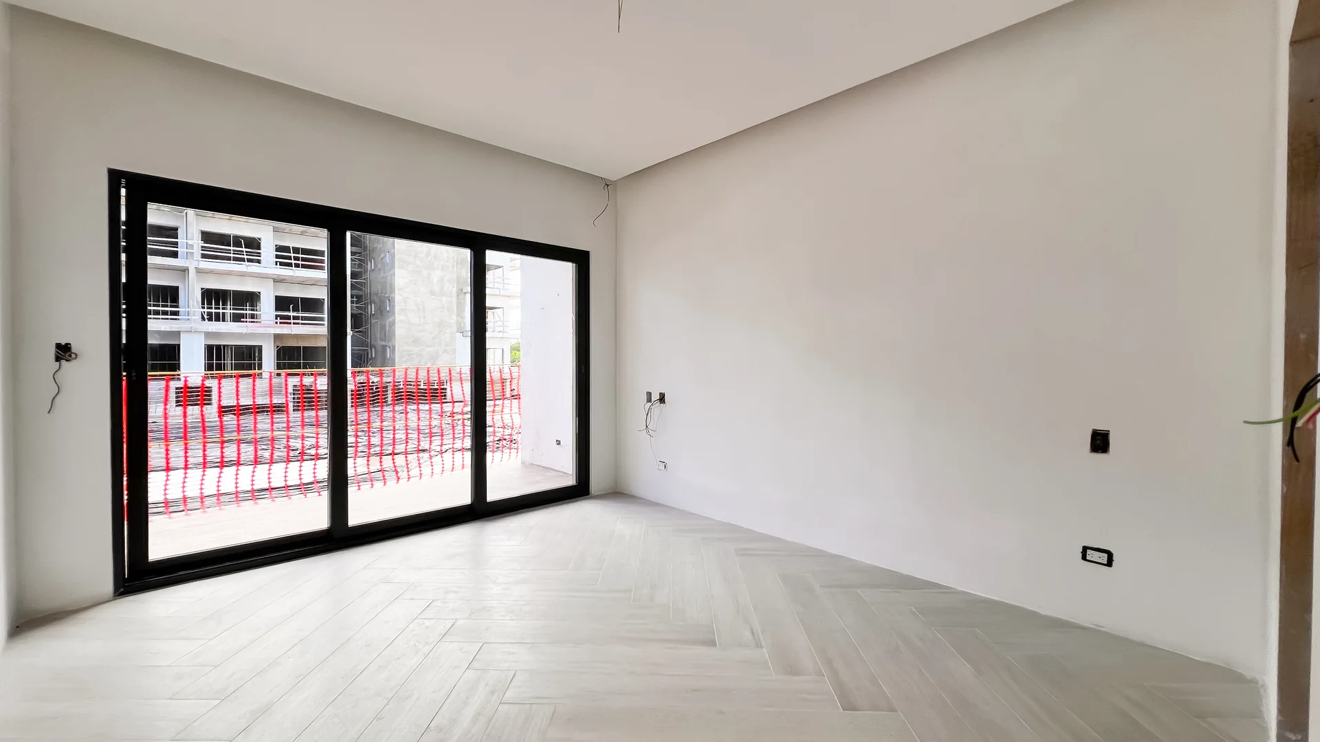 Oceana by Noval — Construction progress: second bedroom